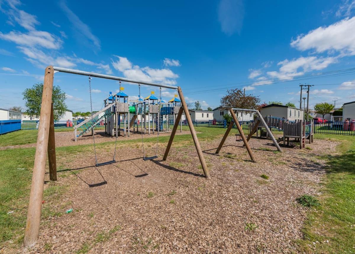 Riverside Caravan Holiday Park 博格诺里吉斯 外观 照片